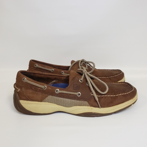 sperry intrepid slip on